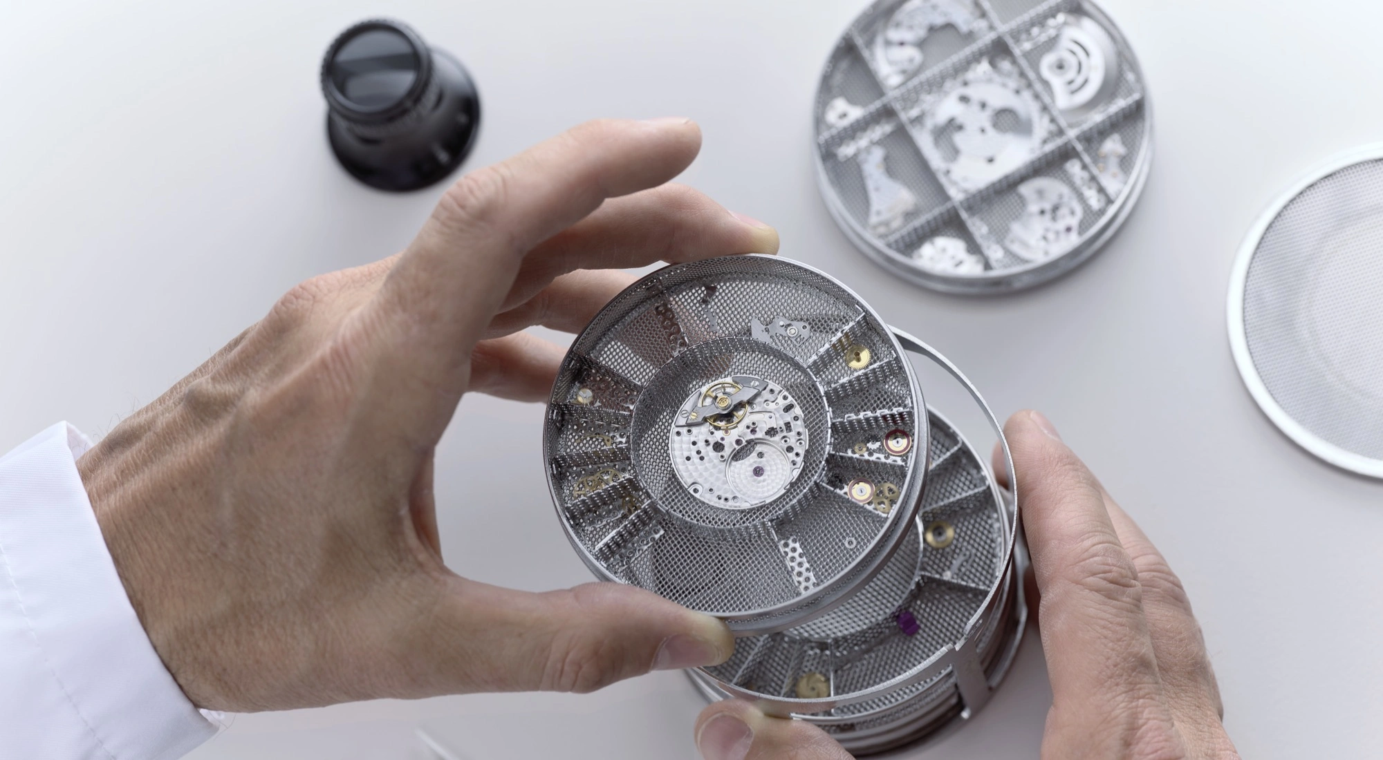 Rolex watch servicing procedure - Swiss Time Square