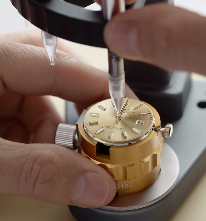 Rolex watch servicing procedure - Swiss Time Square