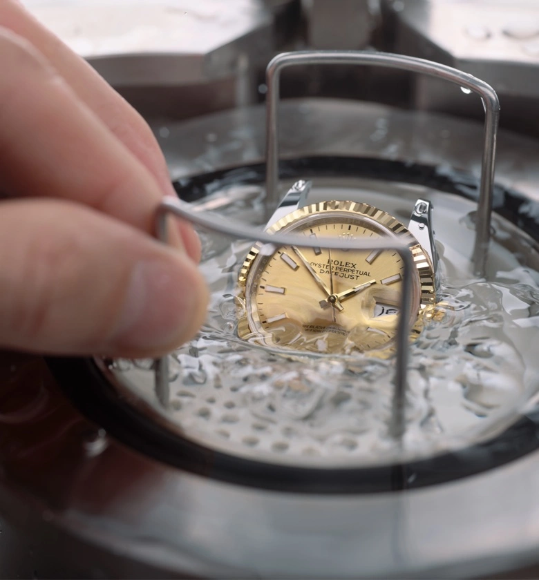 Rolex watch servicing procedure - Swiss Time Square