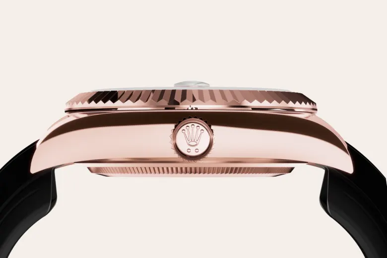 Rolex Sky-Dweller in 18 ct Everose gold, M336235-0004 - Swiss Time Square