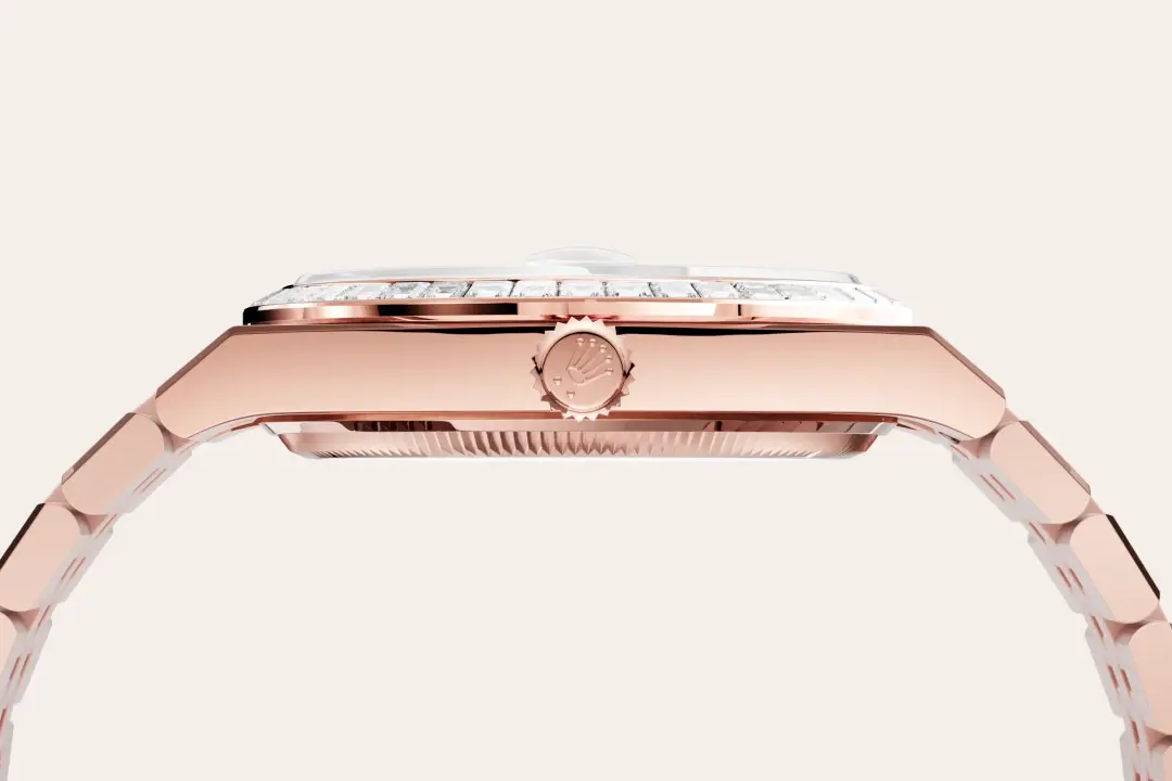 Rolex Land-Dweller in 18 ct Everose gold, M127285TBR-0002 - Swiss Time Square