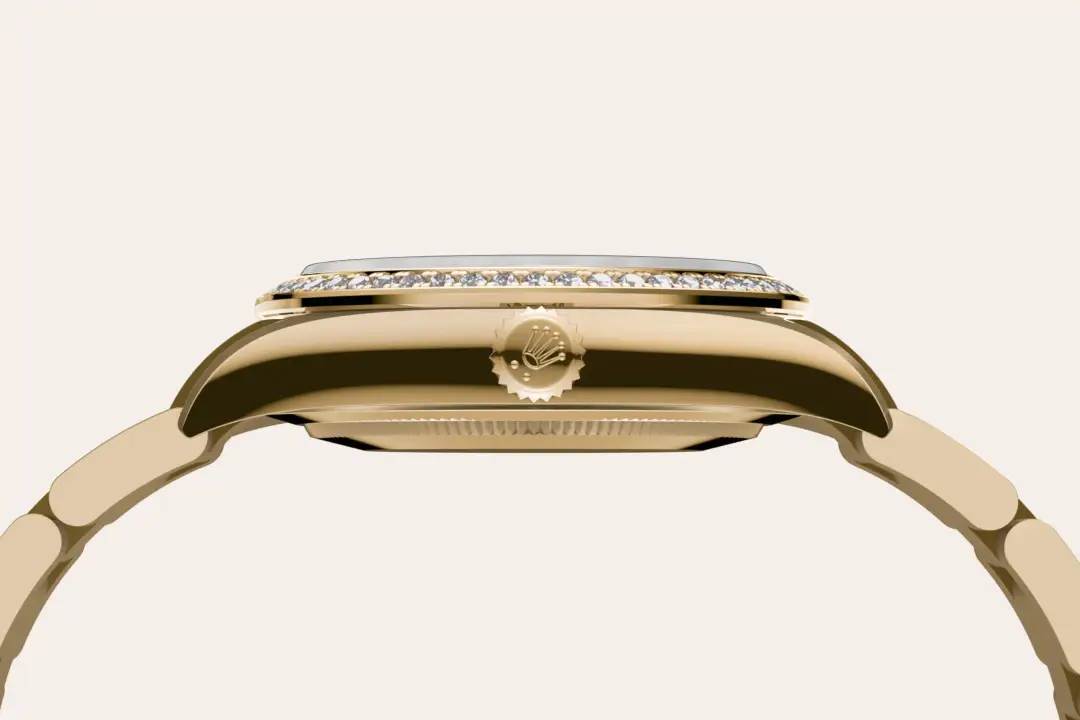 Rolex Oyster Perpetual in 18 ct yellow gold, M124248RBR-0002 - Swiss Time Square