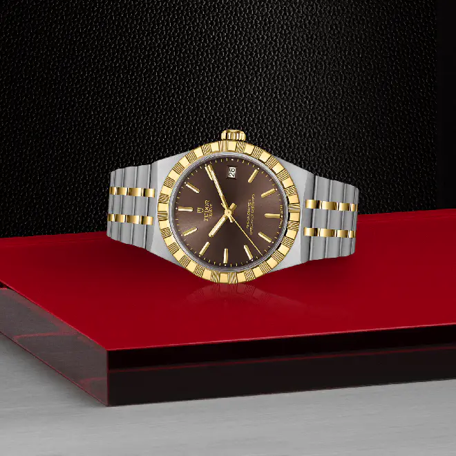 TUDOR ROYAL M2836C1A3-0001 | Swiss Time Square